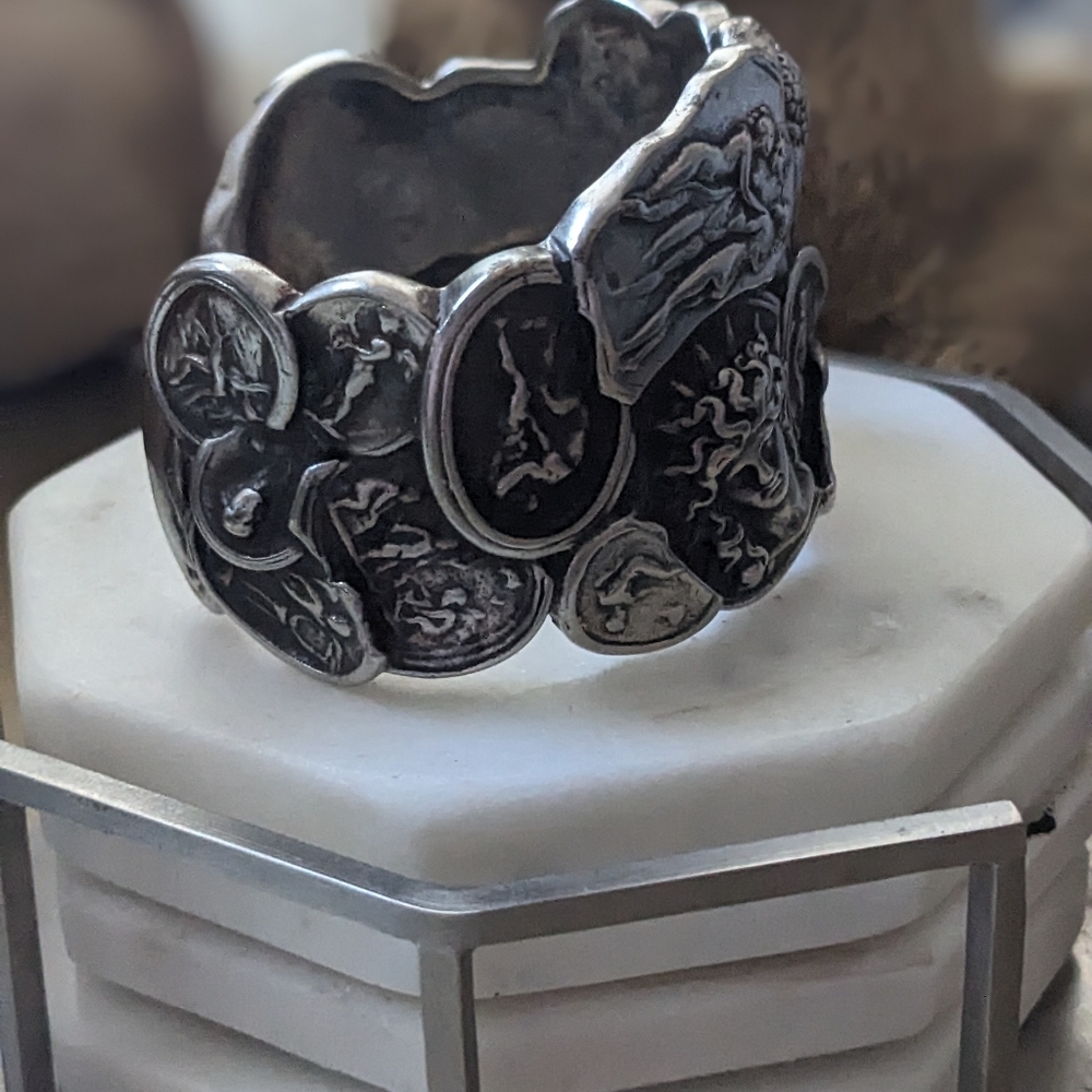 Awesome Solid JADED 1991 Vintage Silver Cameo Bracelet - Picture 3 of 6